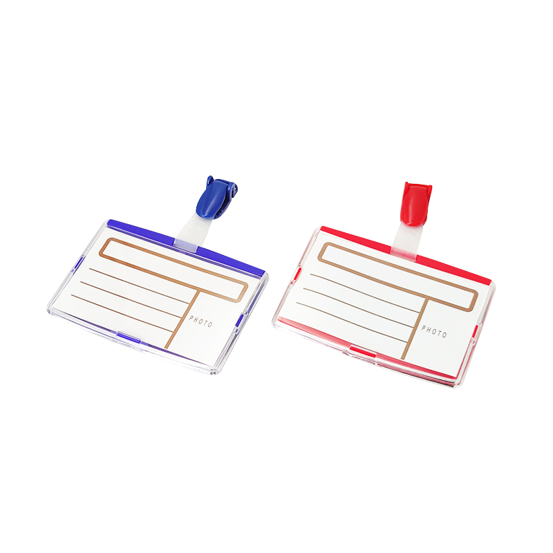 Klares Namensschild mit Plastikclip